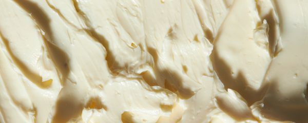 Onguent réparateur : le produit incontournable pour réparer la peau sèche et abîmée
