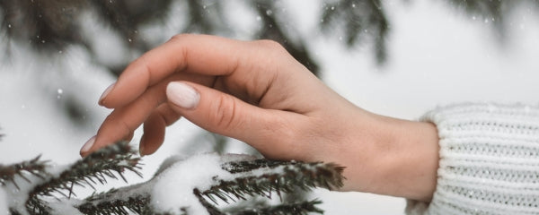 Comment éviter d’avoir les mains sèches et gercées pendant l’hiver ?